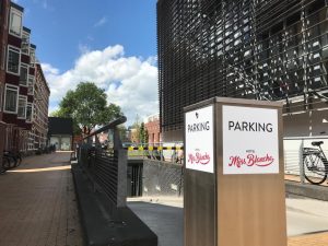 Parkeergarage Reitemakersrijge 8 - entree